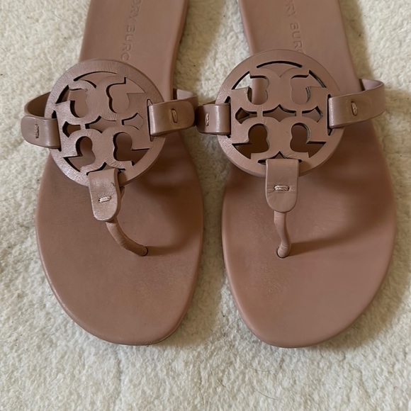 Tory Burch | Soft Miller Logo Tan Leather Sandal Size 9 - Picture 6 of 12